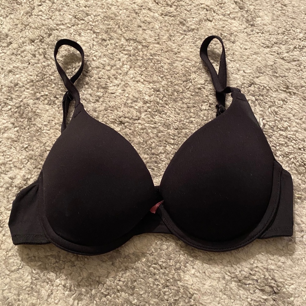 VS PINK black bra